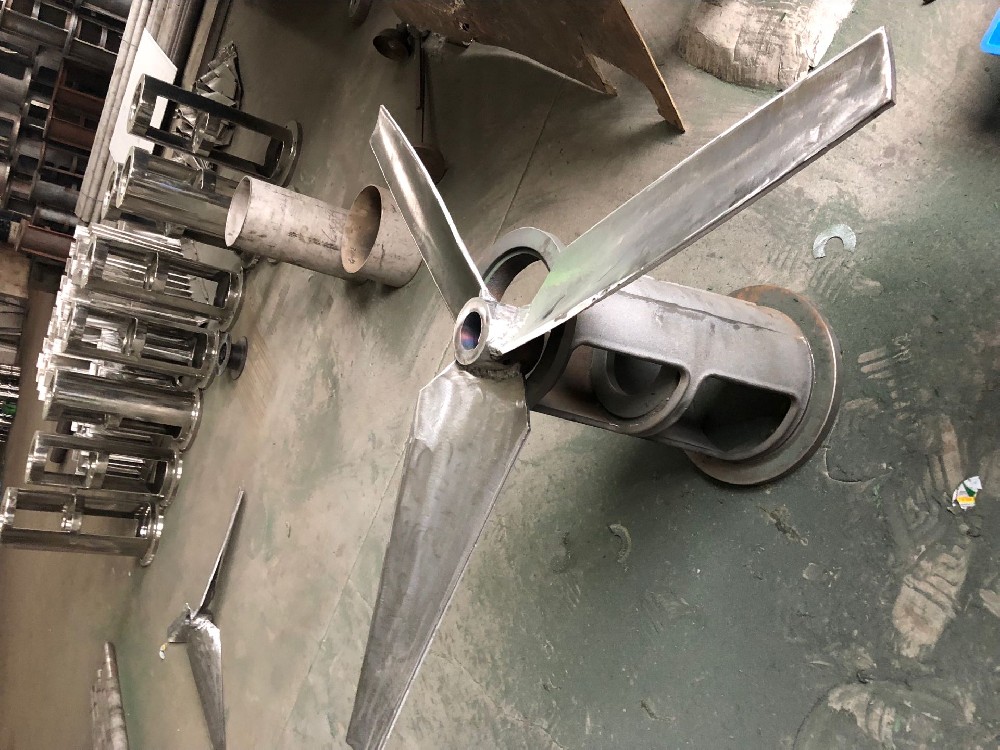 三葉推進式攪拌器